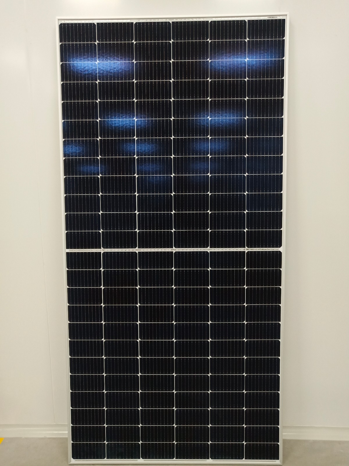 Mono-crystalline double glass bifacial solar module 445W - Image 2