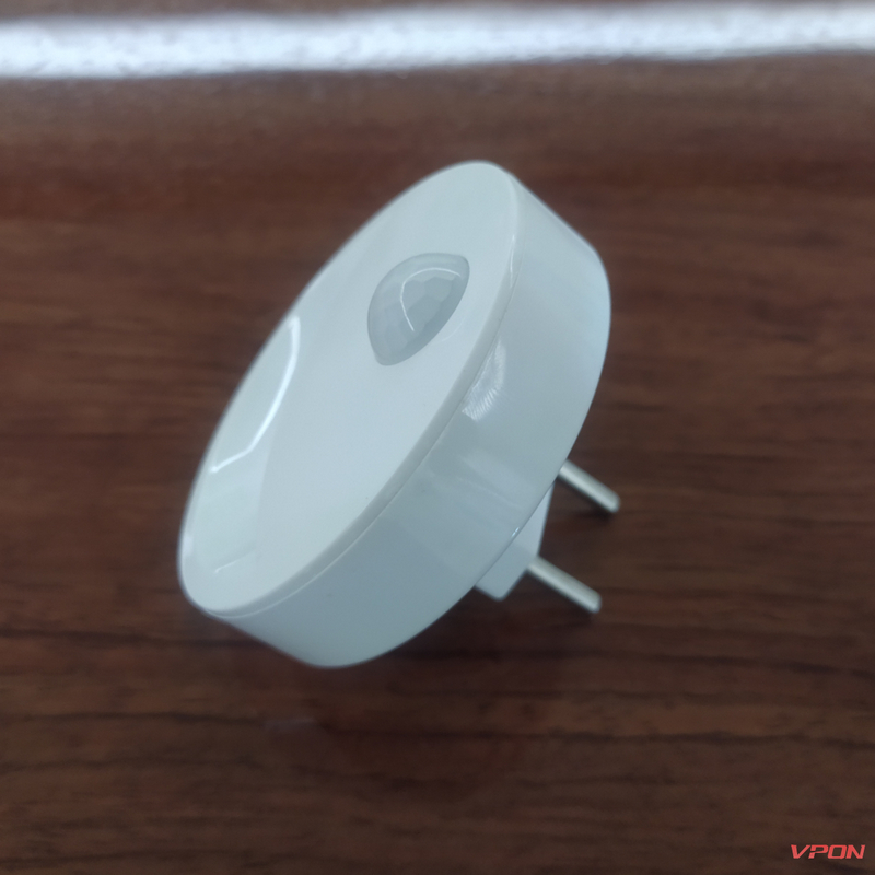 Motion sensor LED Lamp with plug - Image 2