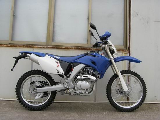 Motorcycles Dirt Bikes BSX250-1 - Image 4