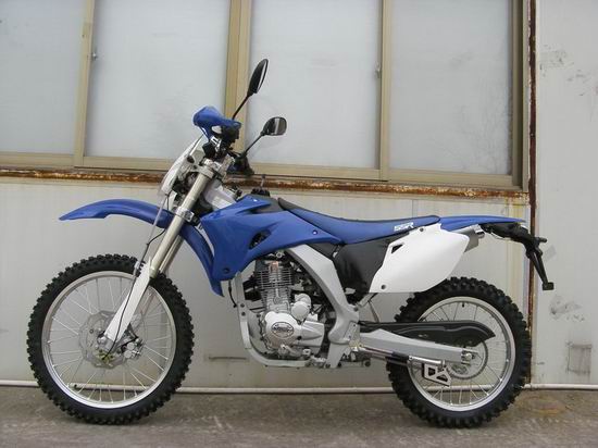 Motorcycles Dirt Bikes BSX250-1 - Image 3