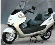 Silver Maxi-Scooter with Backrest
