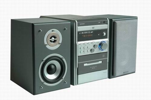 DVD CD AM/FM Cassette Audio System