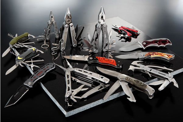 Folding Multi-Tool Set