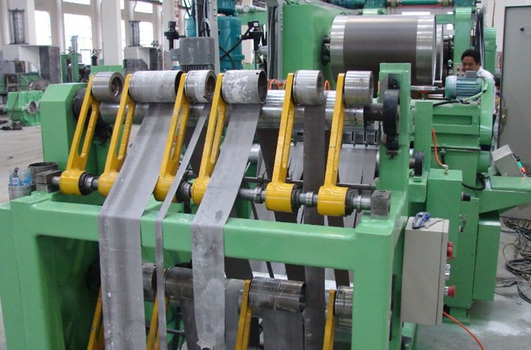 Rubber Longitudinal Slitting Machine