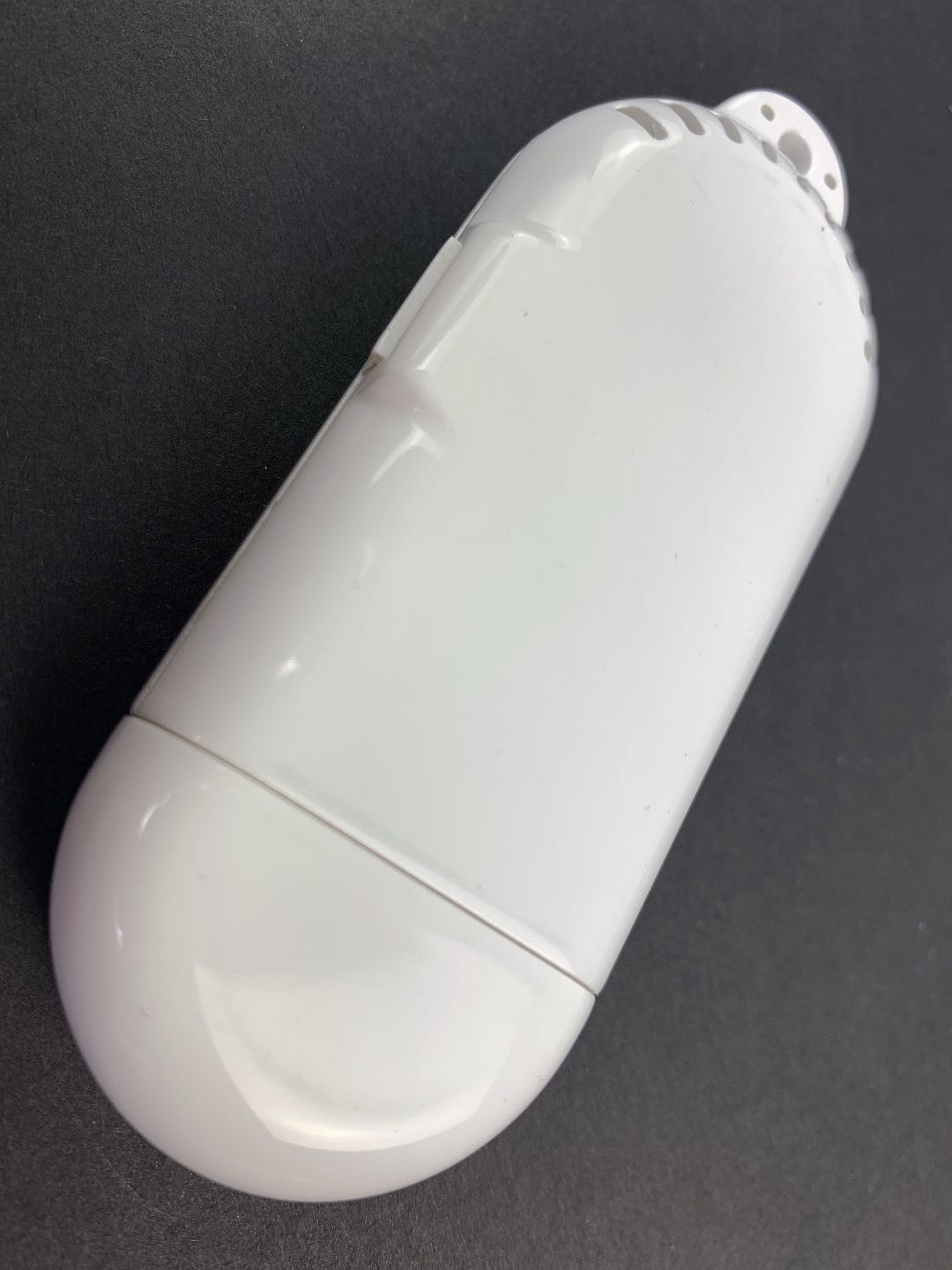 Minimalist white cylindrical diffuser