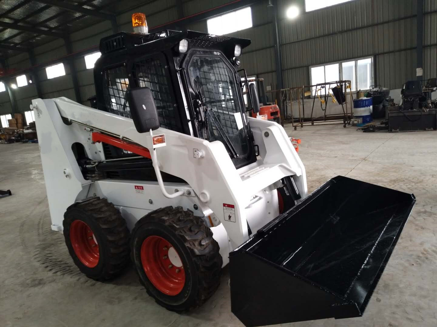 Multifunctional wheel type skid steer loader - Image 2