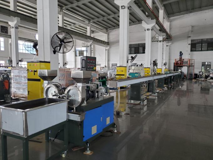 Twin-screw extruder system for EVA hot melt adhesive production