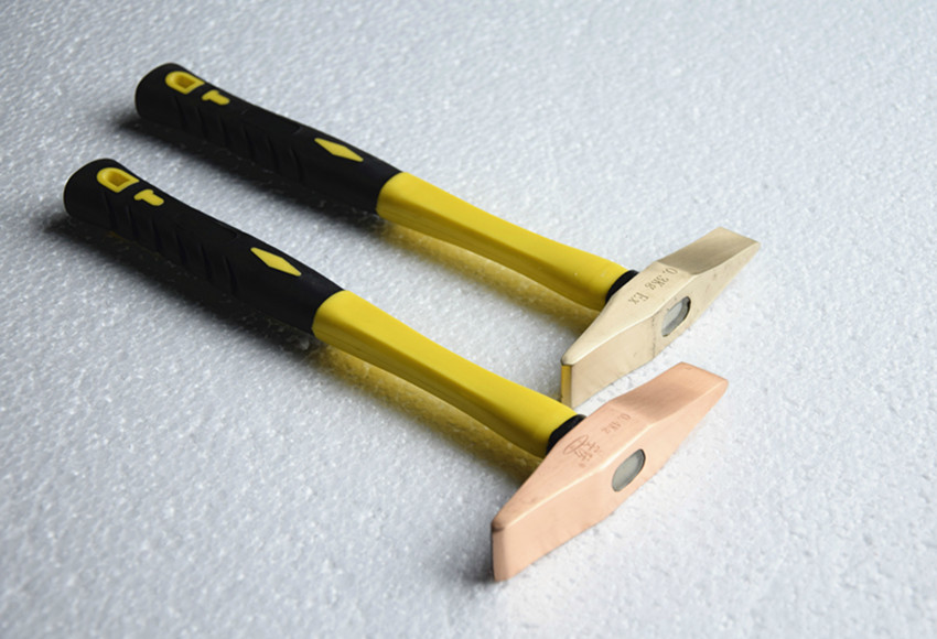 Non-Sparking Brass Scaling Hammer, 0.3kg