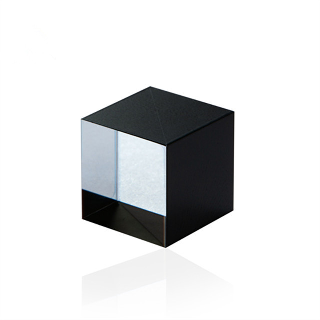 Optical prism cube for polarization control