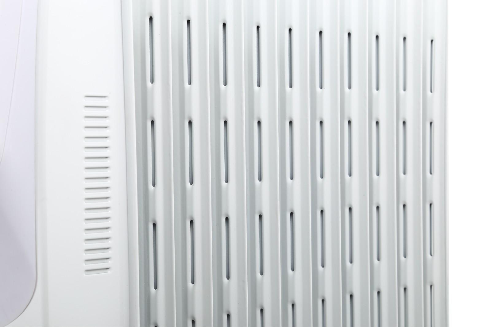 Oil-Filled Radiator with Slotted Fins