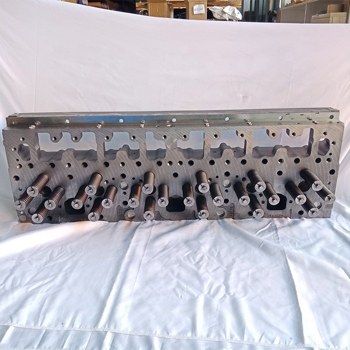 Original ISM M11 Cylinder Head Assembly 2864016 4004086 2864012 2864013 4952843 4952444 - Image 3