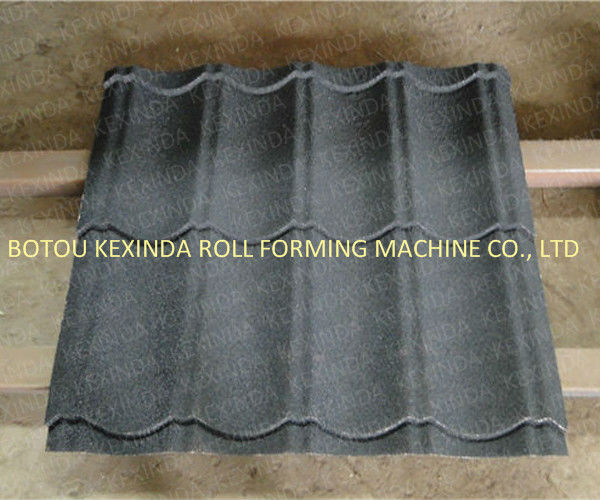 Sample stone-coated roof tiles produced by the line