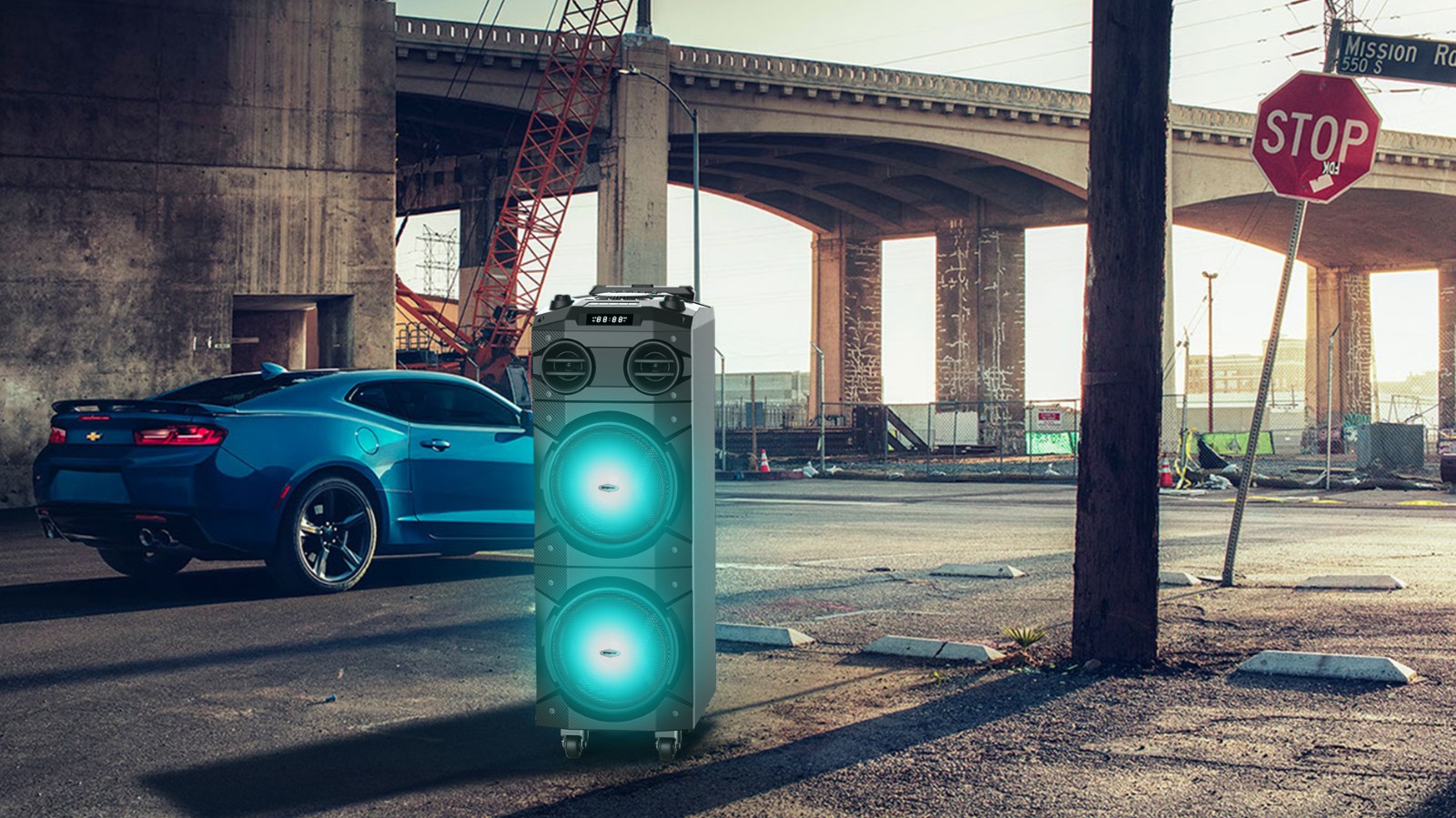 Party Speaker With Flashing Light/Microphone Jack/Wireless Microphone/With Wheels - Image 3