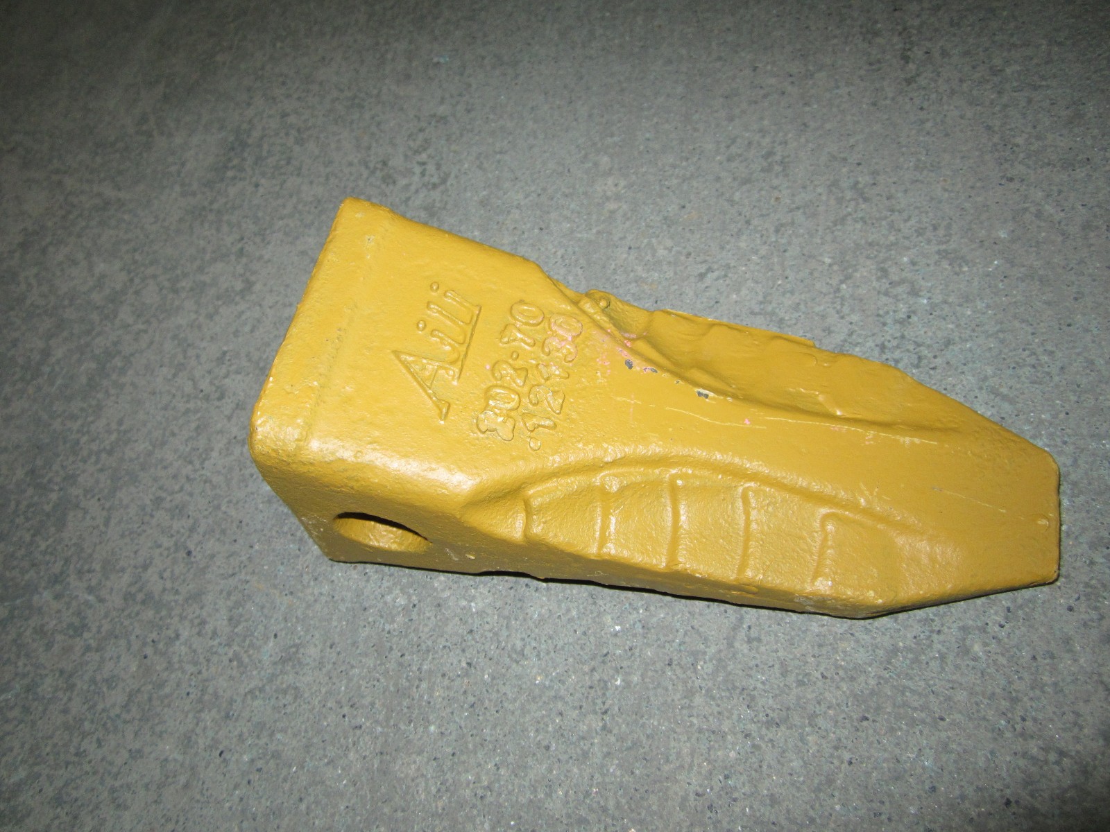 Excavator Rock Chisel Tooth Point for PC100 Series