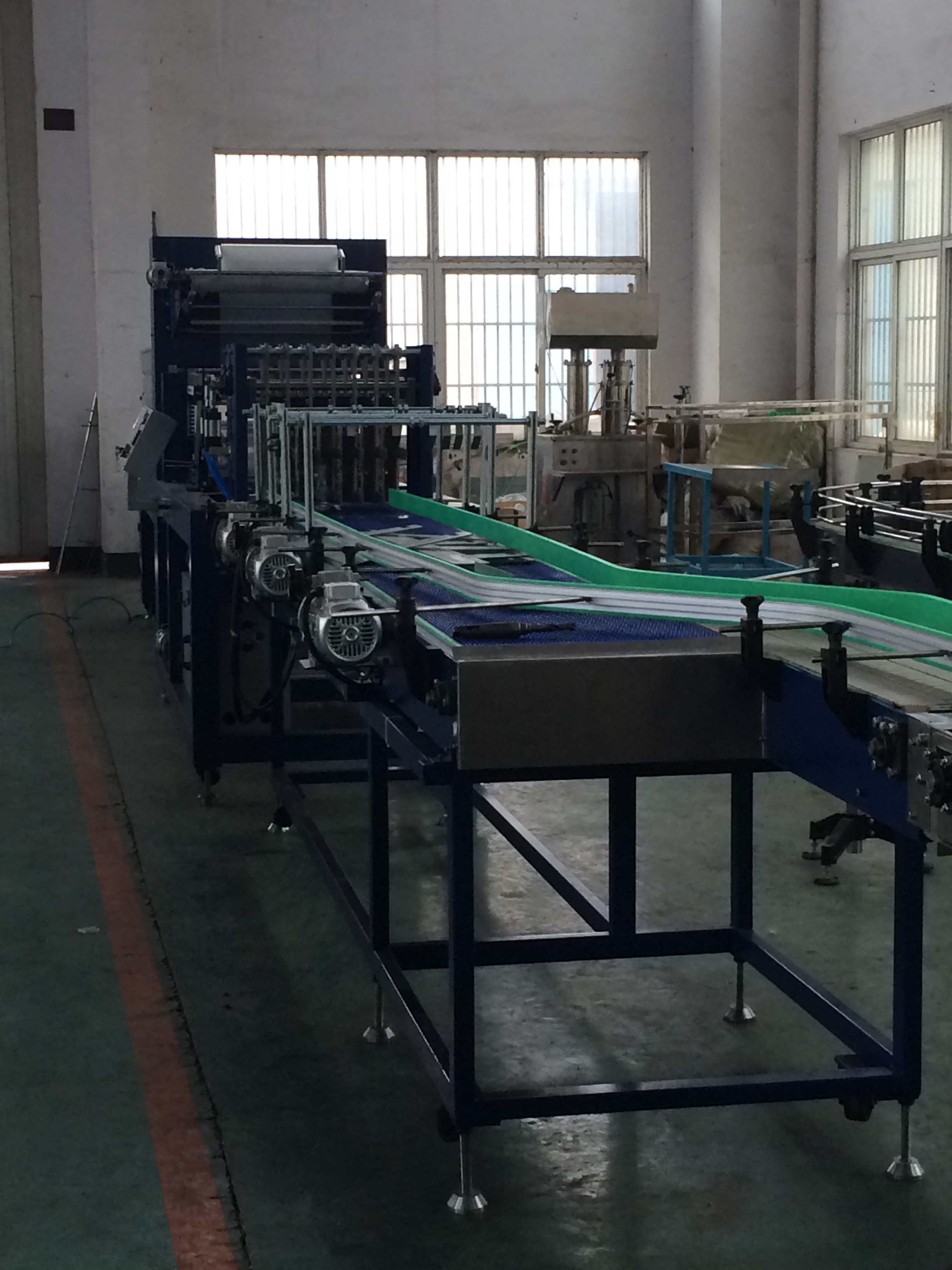 PE Film Shrink Wrapping Machine