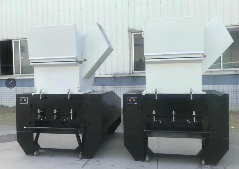 Plastic Bottle and Sheet Crusher with Dual Feed Ports