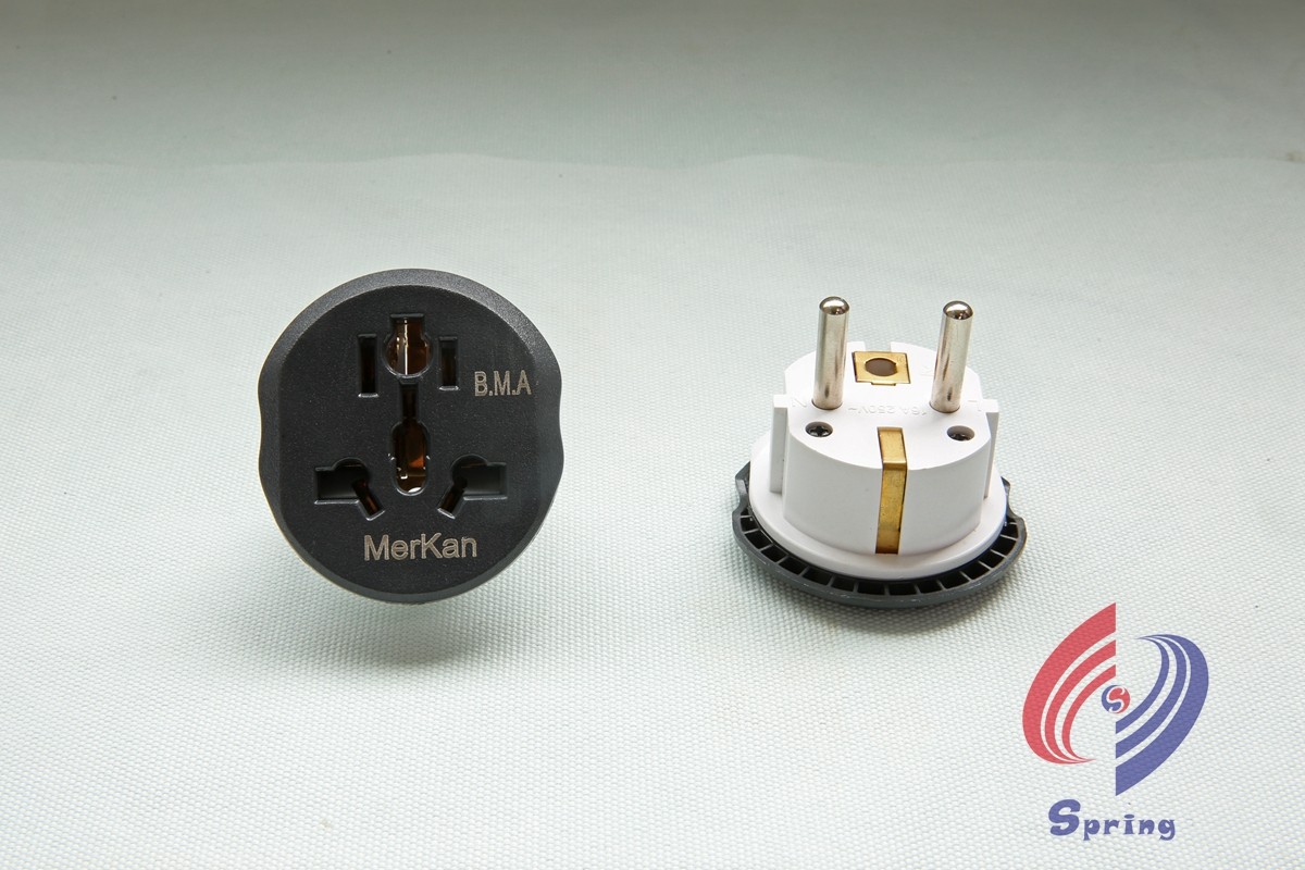 Universal Travel Adapter Plug
