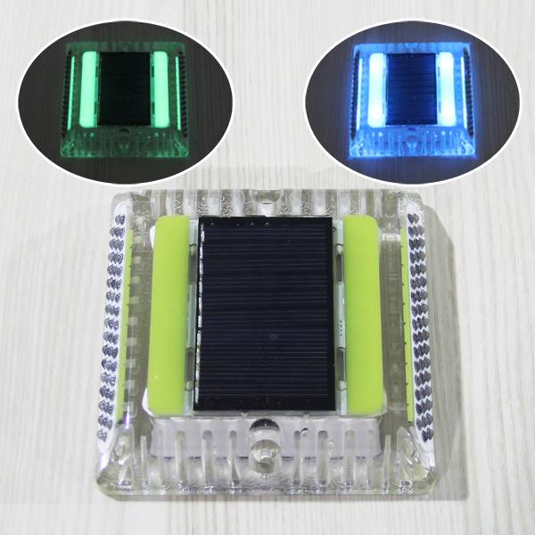 Photoluminescent Traffic Sign with Solar Charging