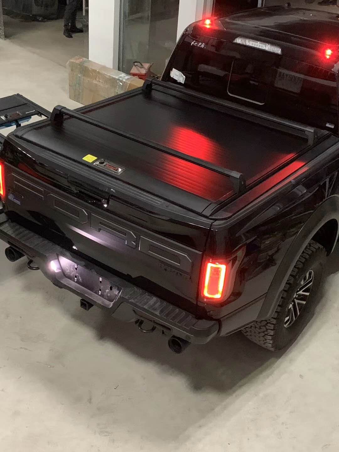 Pickup Cross Bar - Image 3
