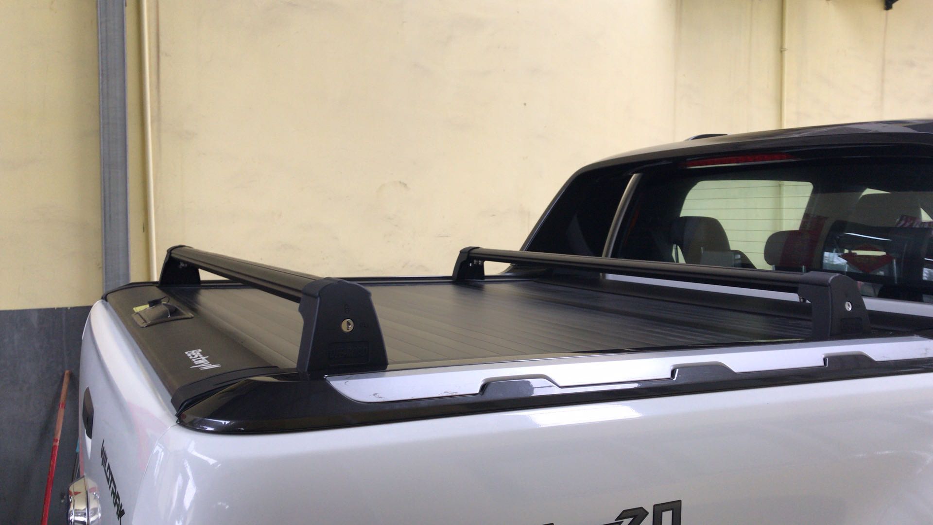 Pickup Cross Bar - Image 2