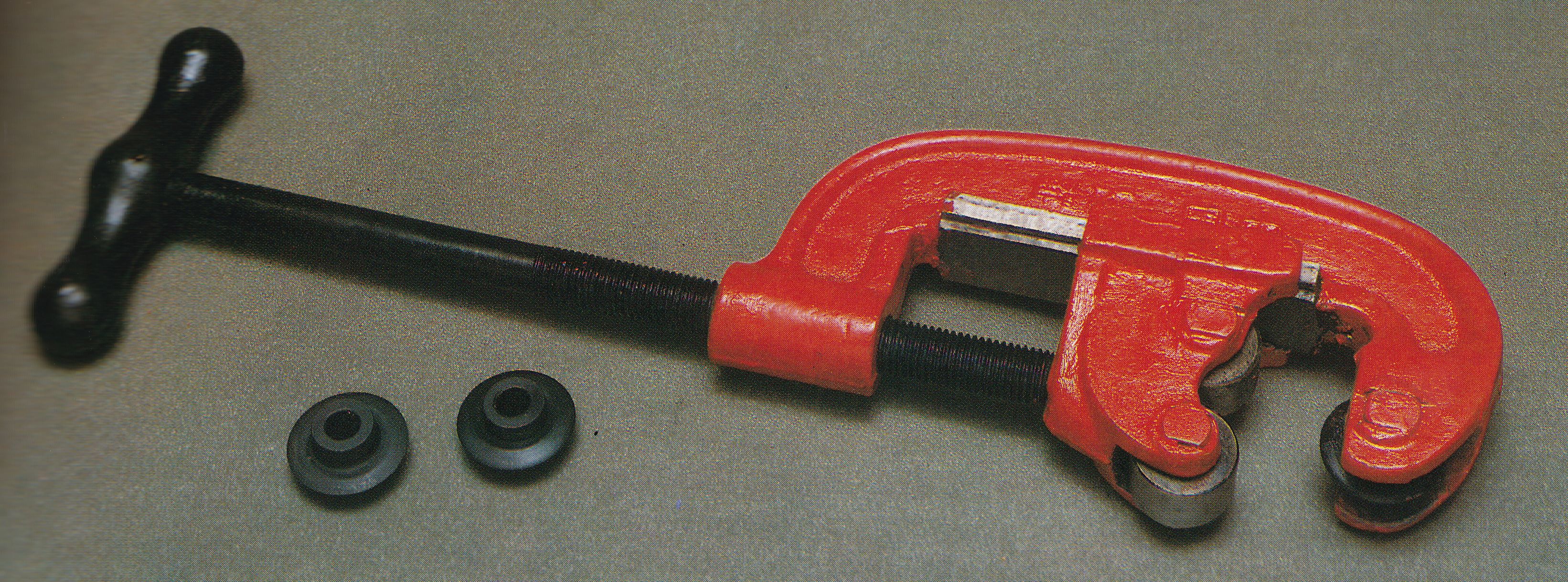 Pipe Cutter Tool