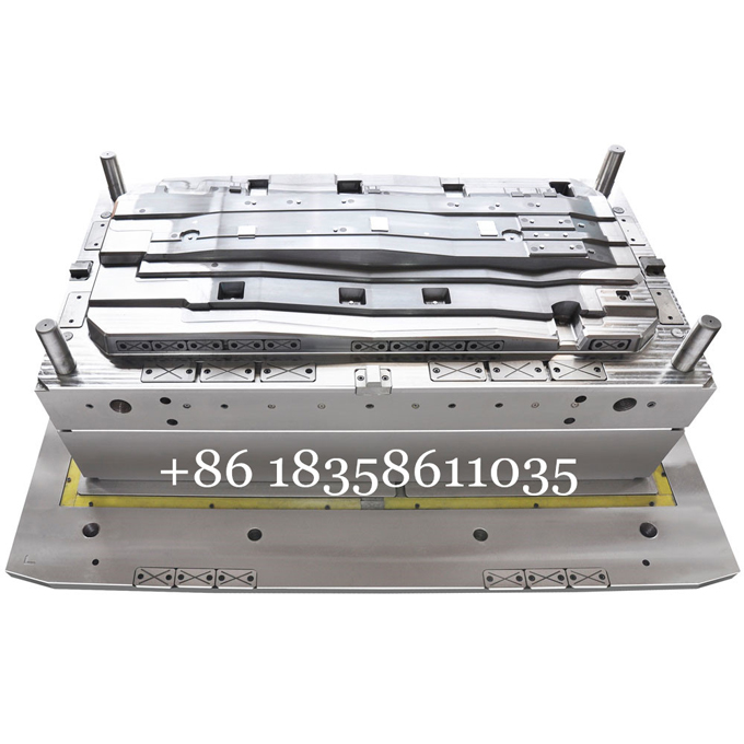 plastic auto parts mould - Image 3