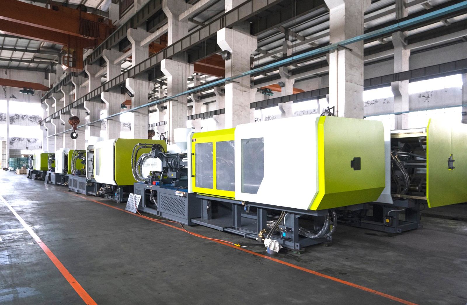 Hydraulic Plastic Injection Molding Machine