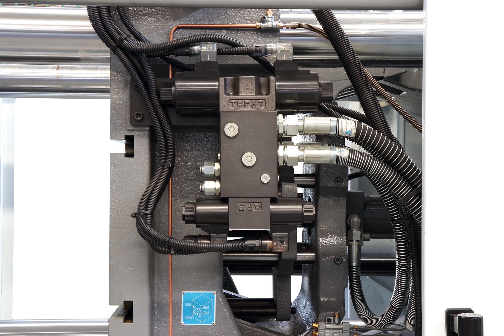 plastic injection molding machine NHTX68-110 - Image 2