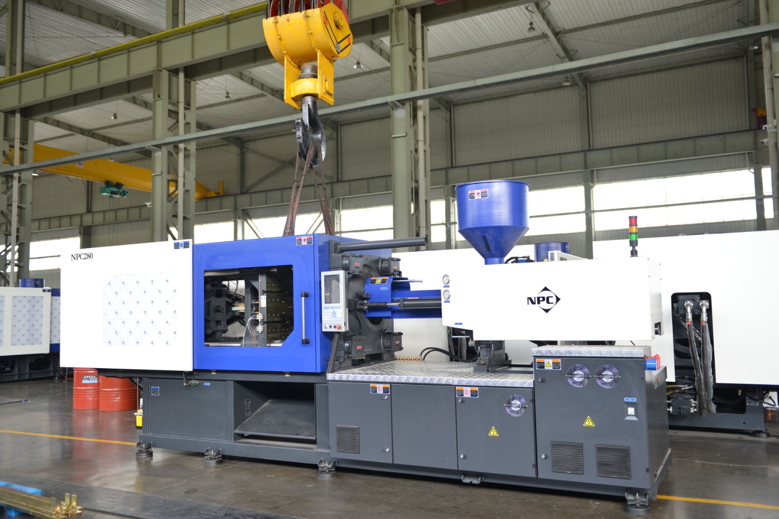 Plastic Injection Molding Machine