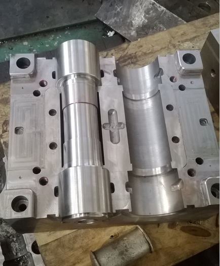 PVC Pipe and Fitting Injection Mold