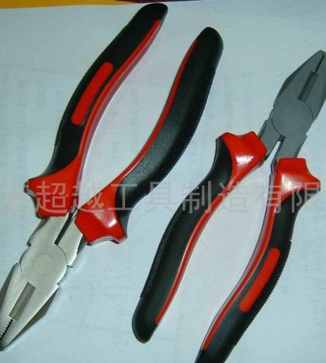 High-Leverage Pliers with Ergonomic Grips