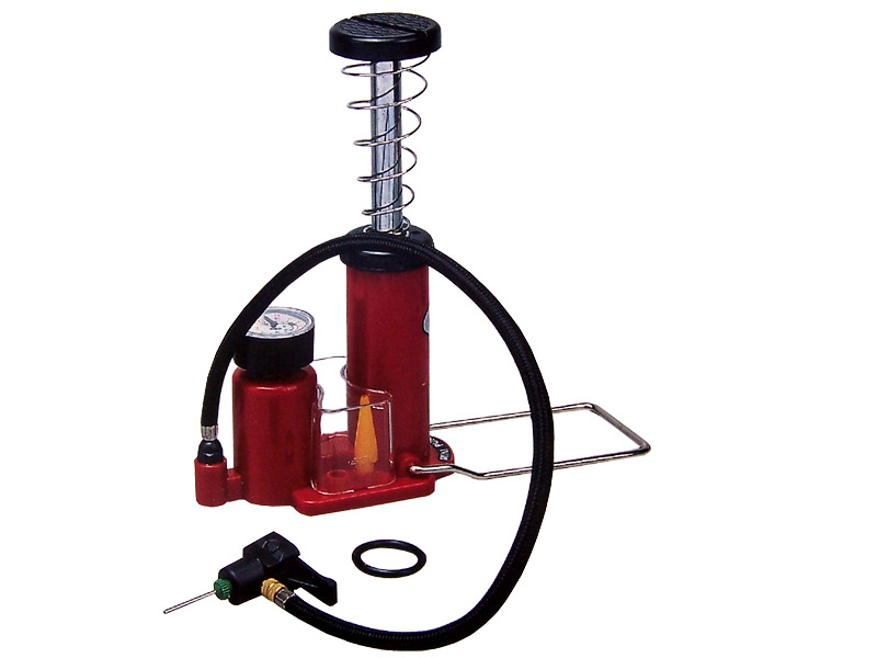 Compact Pneumatic Tire Inflator with Gauge