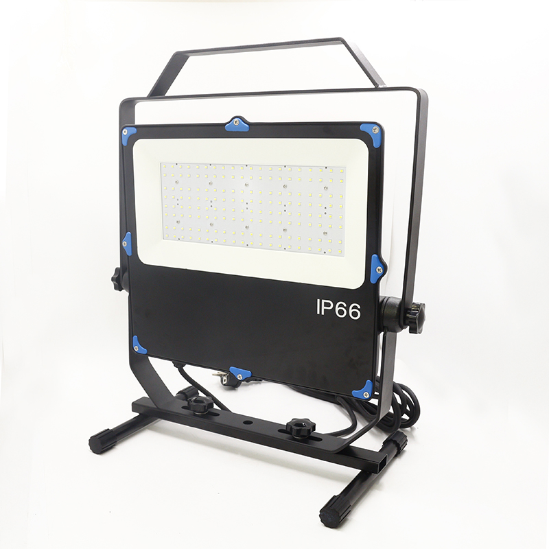 Portbale led flood light with IP66 - Image 2