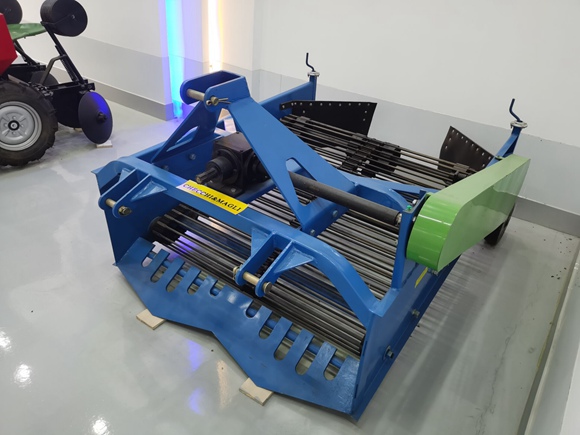 Potato Harvesting Machine