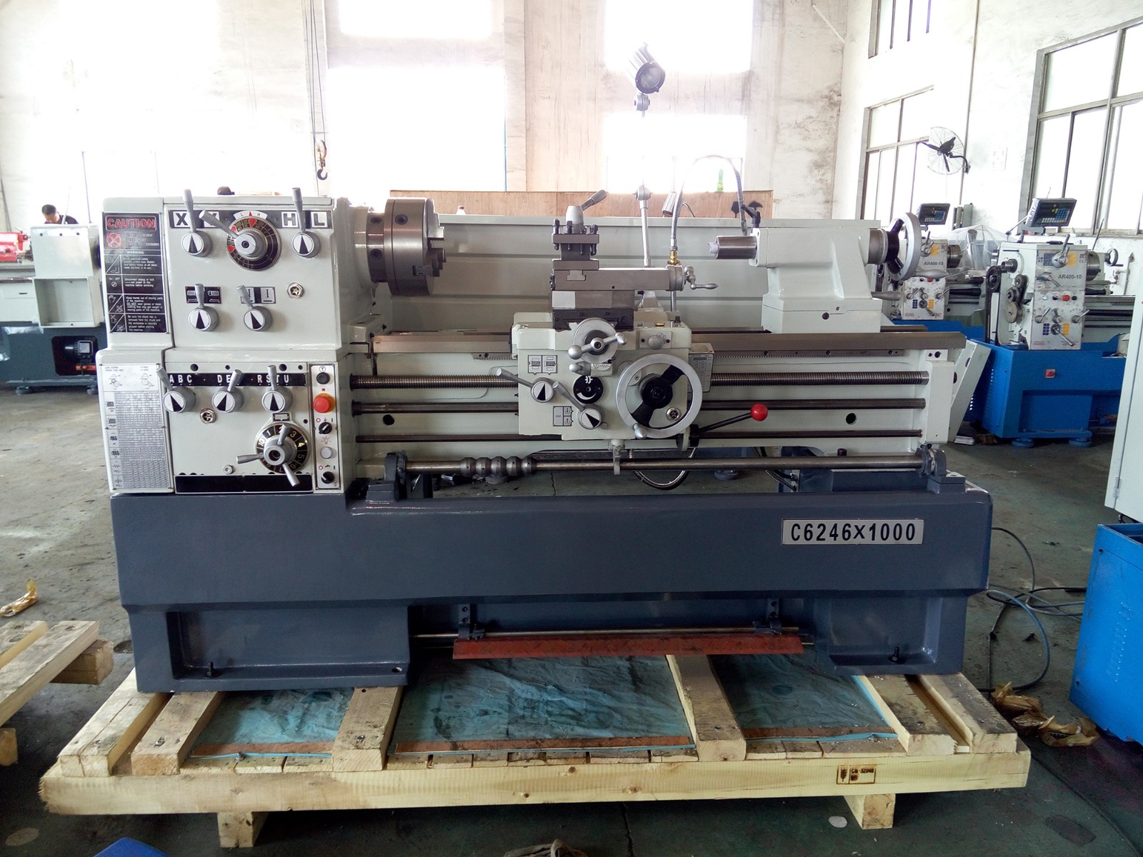 Precision heavy duty lathe C6241 / C6246 - Image 3