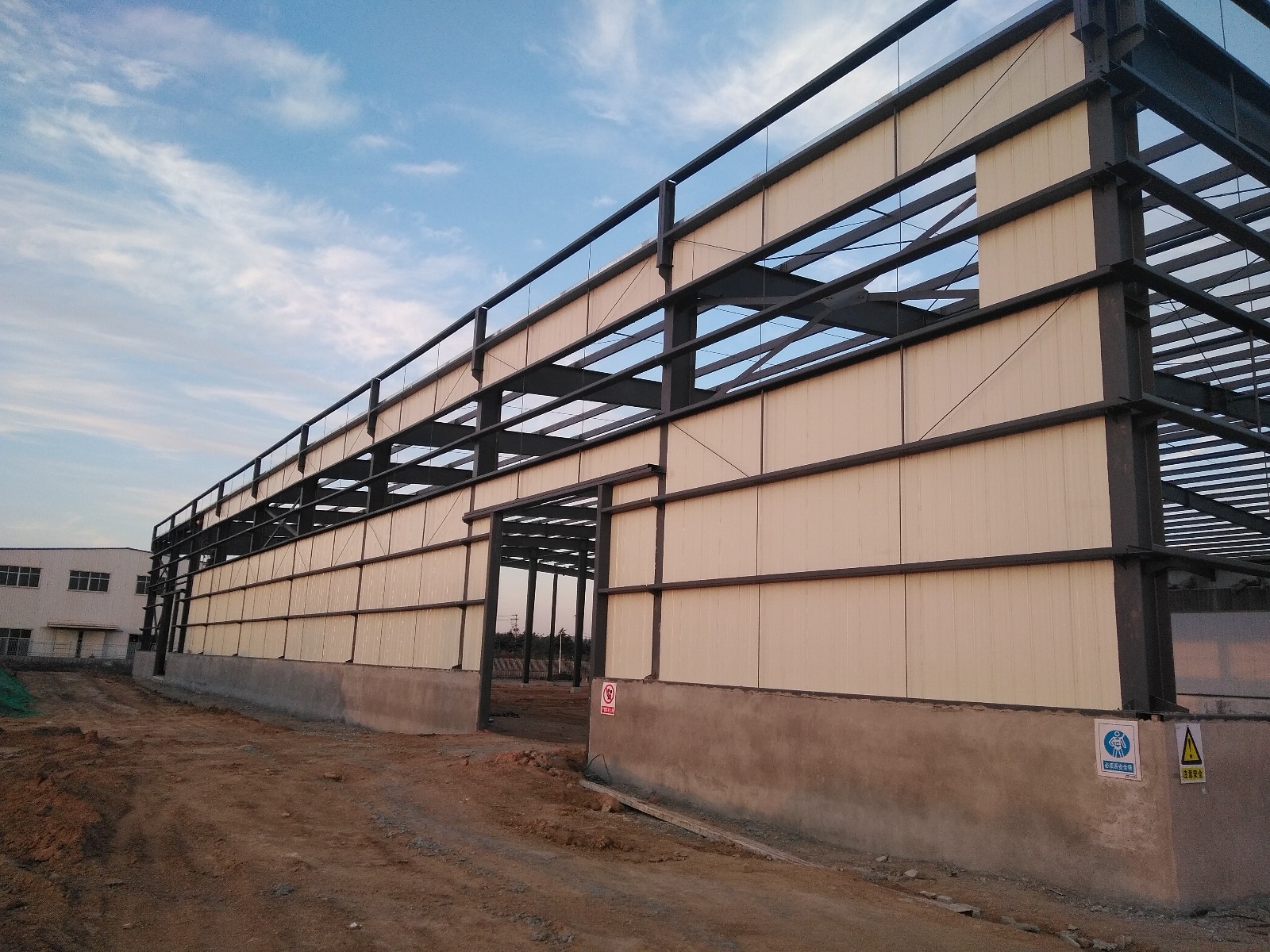 prefab steel structure manufacturing - Image 3