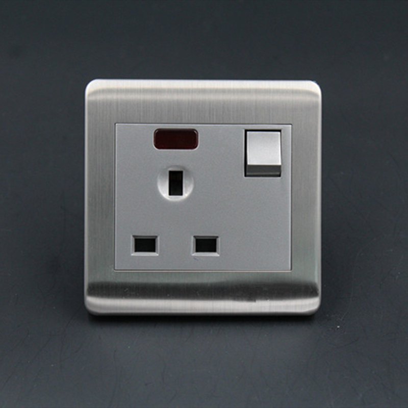 Q8 series - Image 3