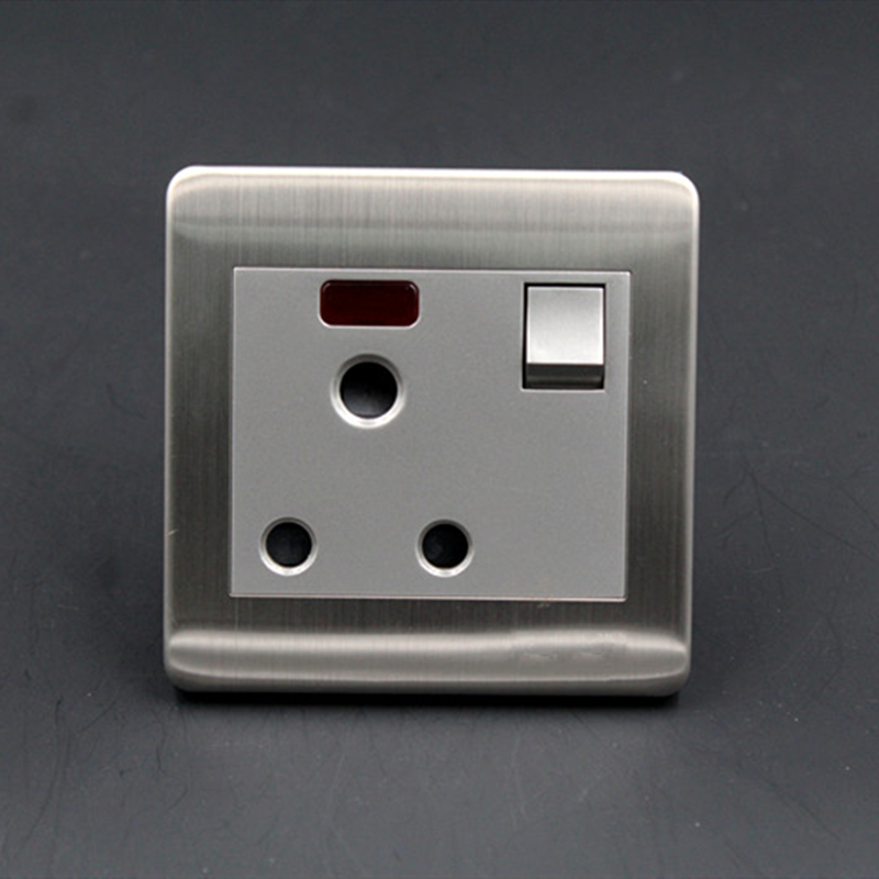 Q8 series - Image 2