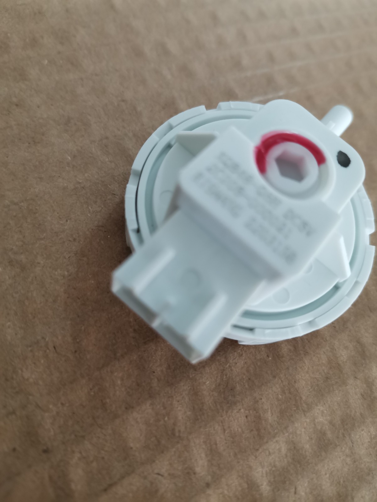 QB48-06H DC5V TCL WASHING MACHINE WATER LEVEL PRESSURE SENSOR - Image 2