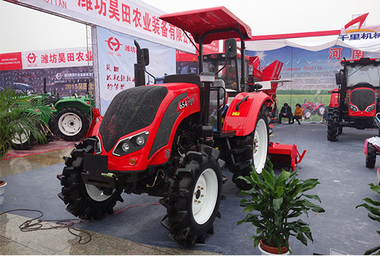 QLN654HP Farm Tractor - Image 3