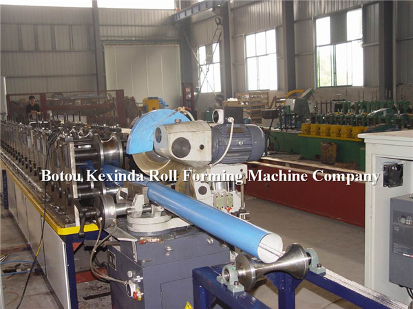 Roll forming unit for downspouts