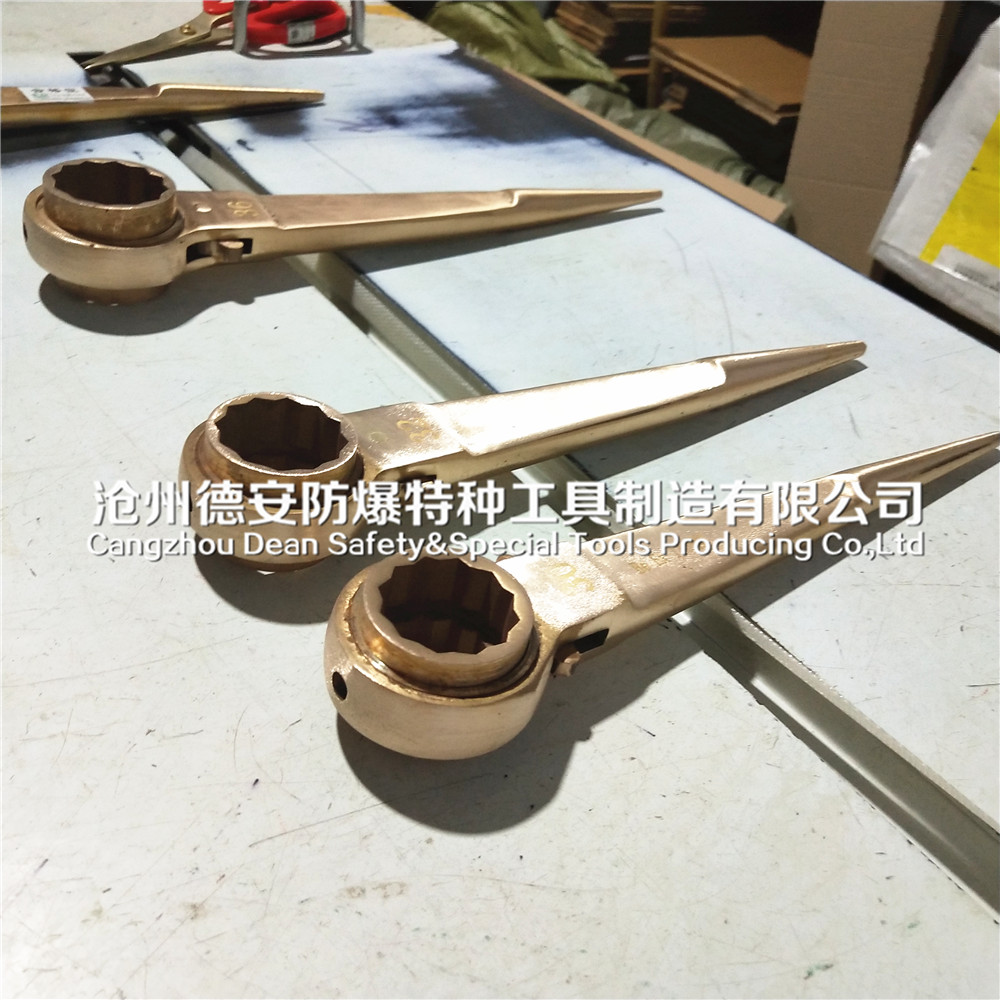 Box End Spud Ratchet Wrench
