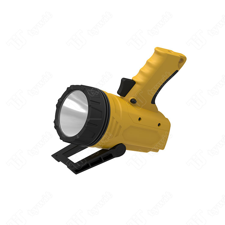 Rechargeable 1800 lumen Long-shot Spotlight - Image 2