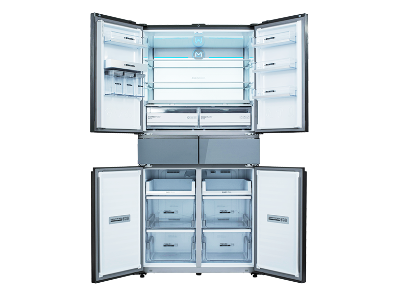 French Door Refrigerator with Multi-Compartment Storage