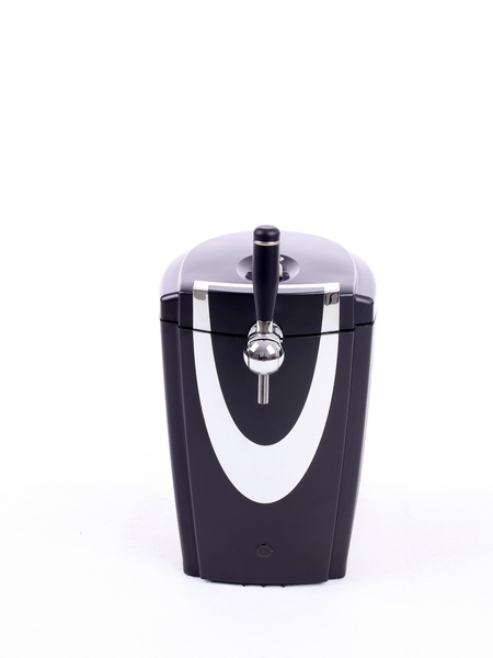 Thermoelectric Beverage Cooler with Adjustable Thermostat