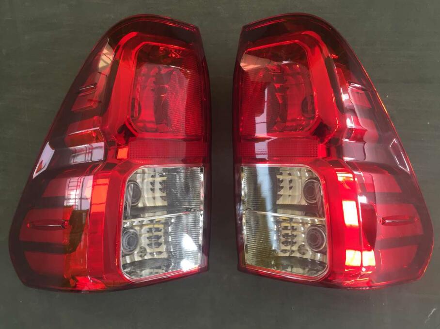 REVO 15 TAIL LAMP - Image 2