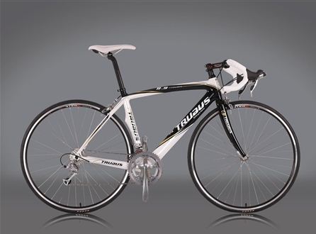 700Cx590mm Carbon Frame Road Bicycle with Shimano Derailleurs