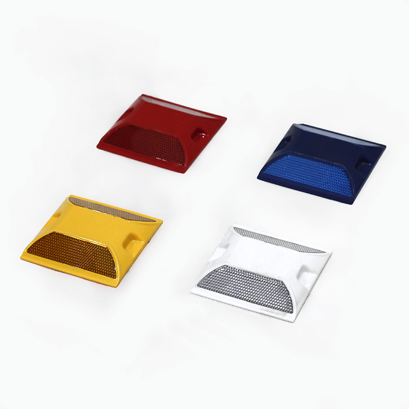 Reflective Road Stud for Traffic Safety