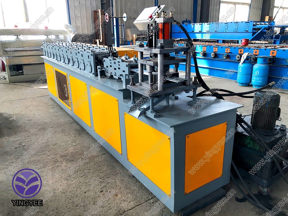 roller shutter door panels roll forming machine - Image 2