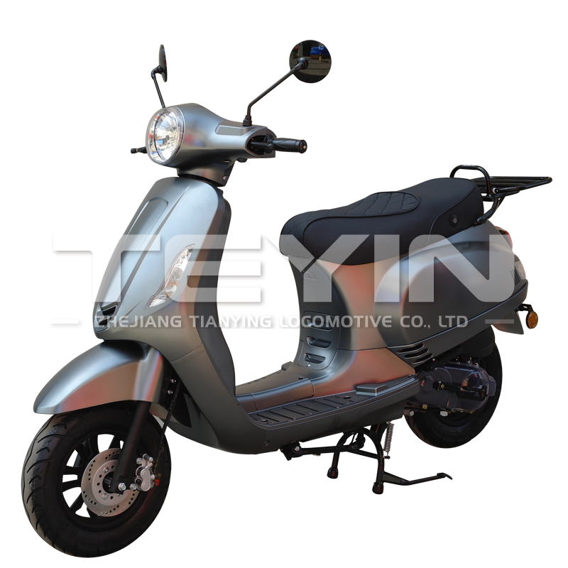 125cc Gas Scooter